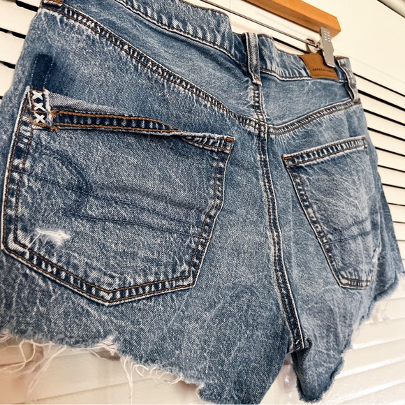 American Eagle | ‘90s Boyfriend Short Distressed - Picture 4 of 8